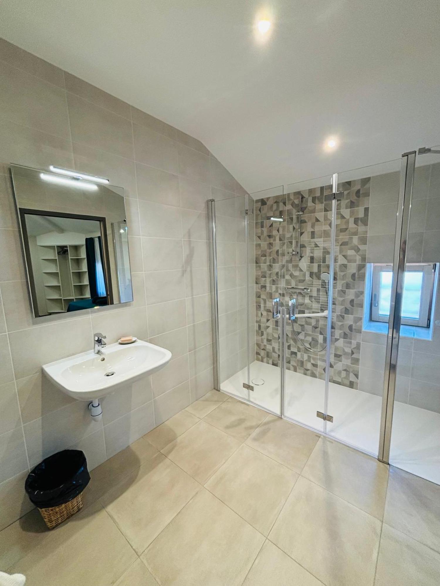 Les Pierres Roses Bed and Breakfast Coise Εξωτερικό φωτογραφία